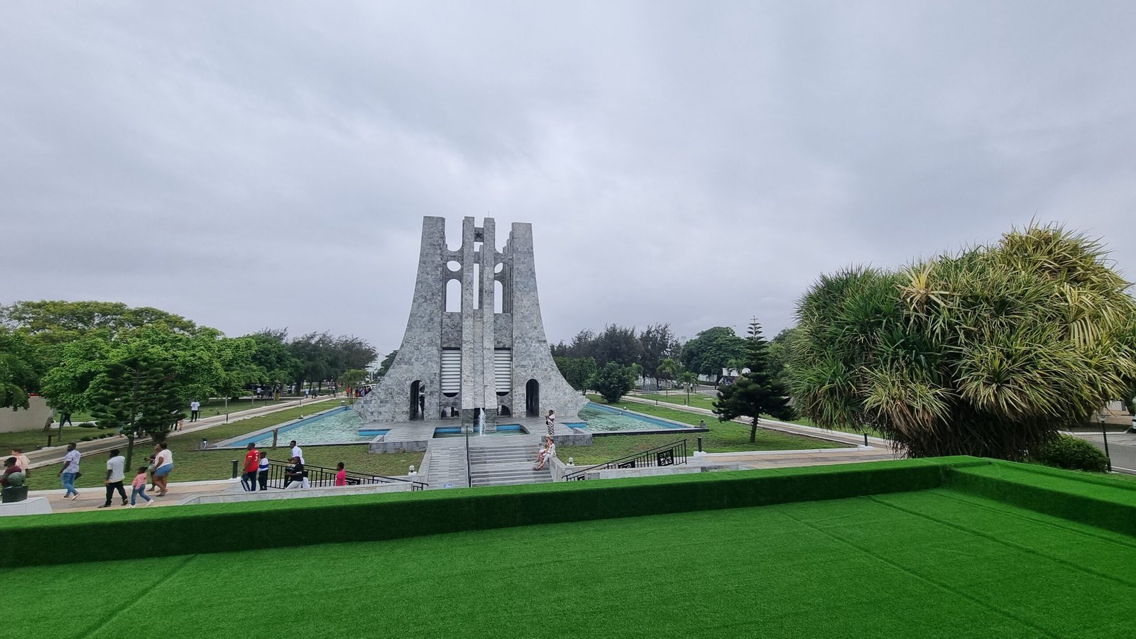 Accra Ghana tourist attractions - Kwame Nkrumah Park - Best of Africa Travels