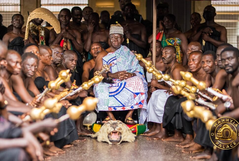 Traditional Ashanti etiquette for visitors to Kumasi: A Cultural Guide - Menhyia Palace